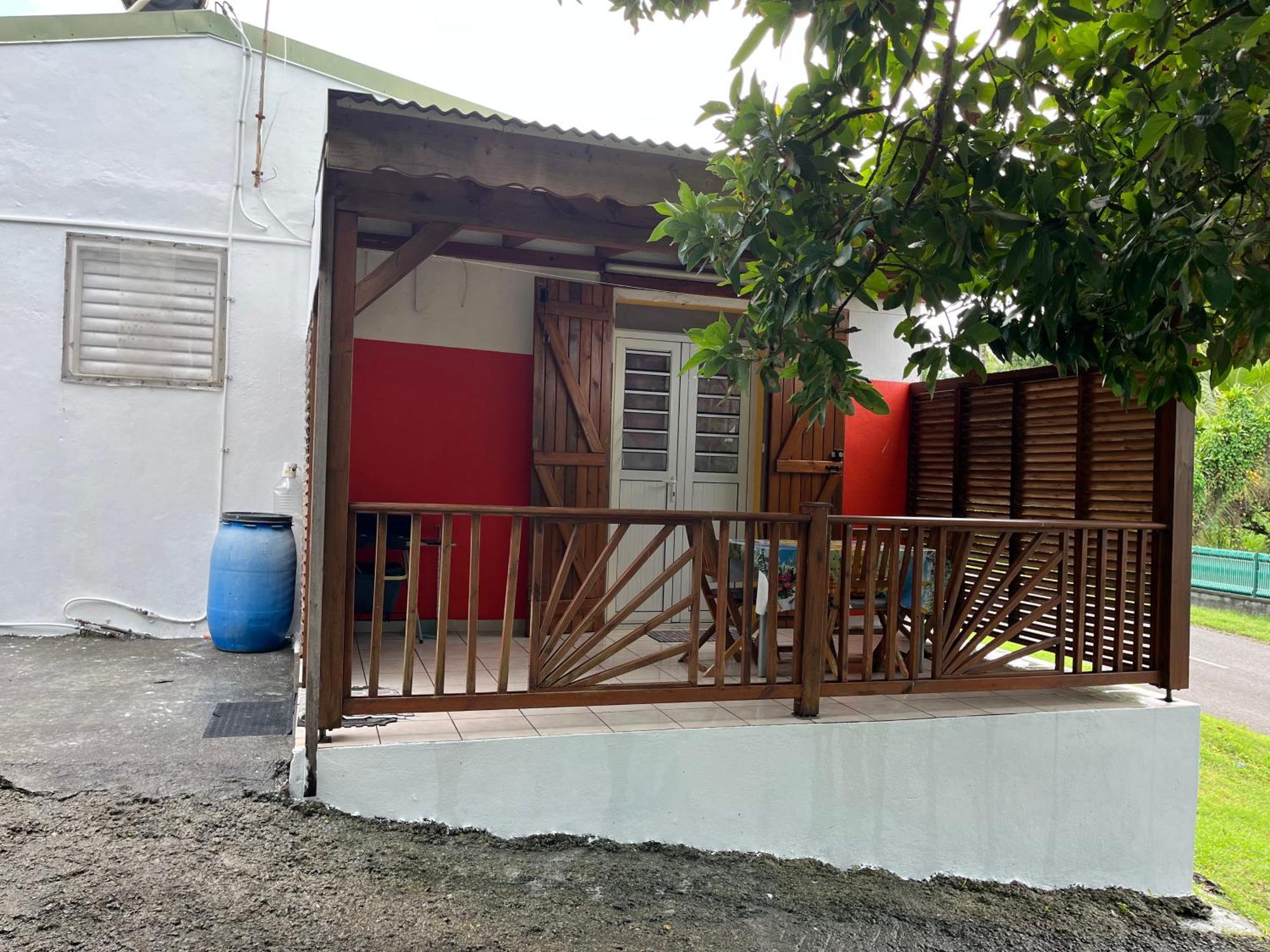 Villa F2 meublé chez sidoine à Le Moule Extérieur photo